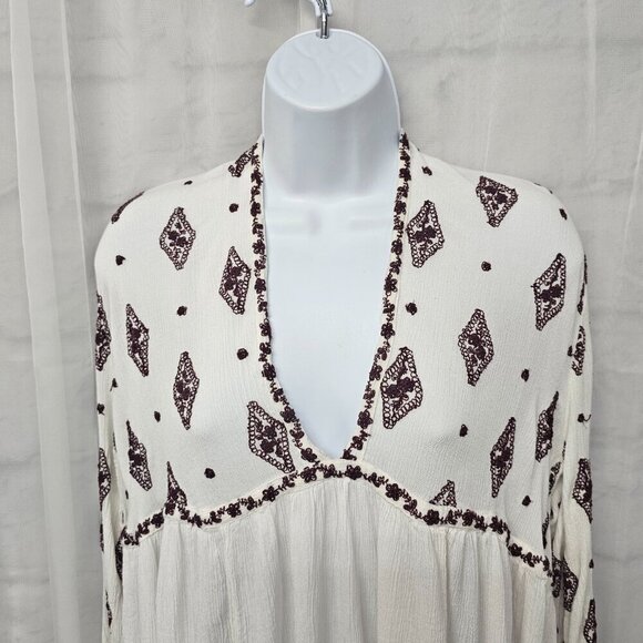Free People White Plum Peasant Blouse Boho Embroidered Gypsy Hippie M - Picture 2 of 11